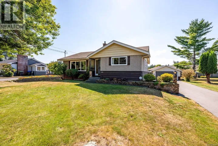 1775 Willemar Ave, Courtenay, British Columbia V9N3M5