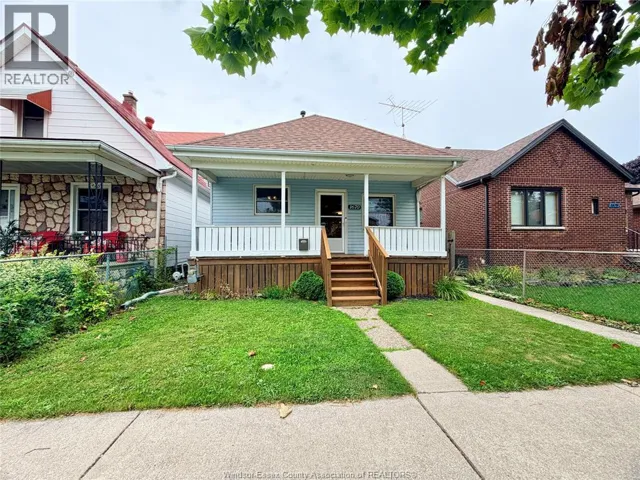 1670 ALBERT, Windsor, Ontario N8Y3R5
