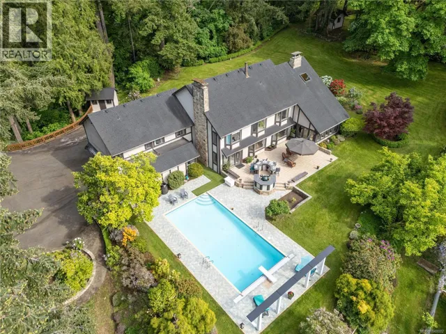 6434 Woodgrove Way, Duncan, British Columbia V9L5R4