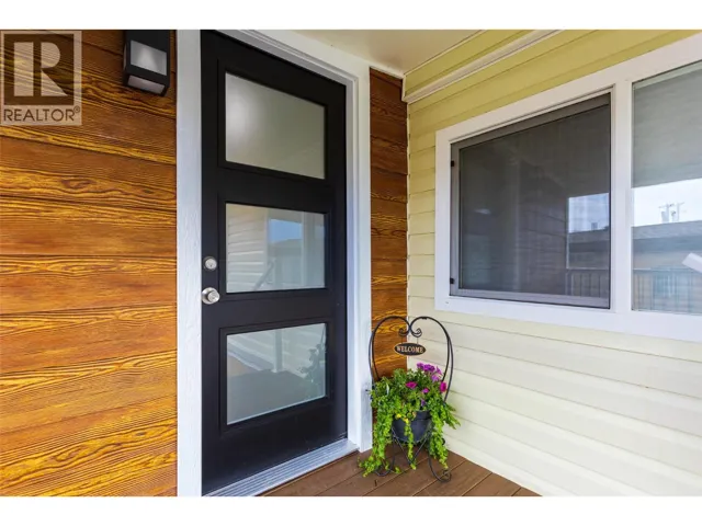 3535 McCulloch Road Unit# 10, Kelowna, British Columbia V1W4R8