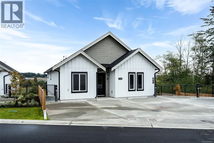 201 7043 Central Saanich Rd, Central Saanich, British Columbia V8M1Y3