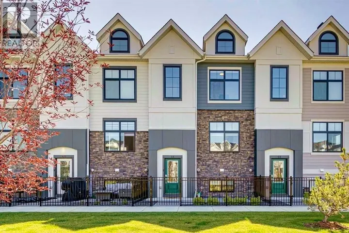 46 Les Jardins Park SE, Calgary, Alberta T2C5V3