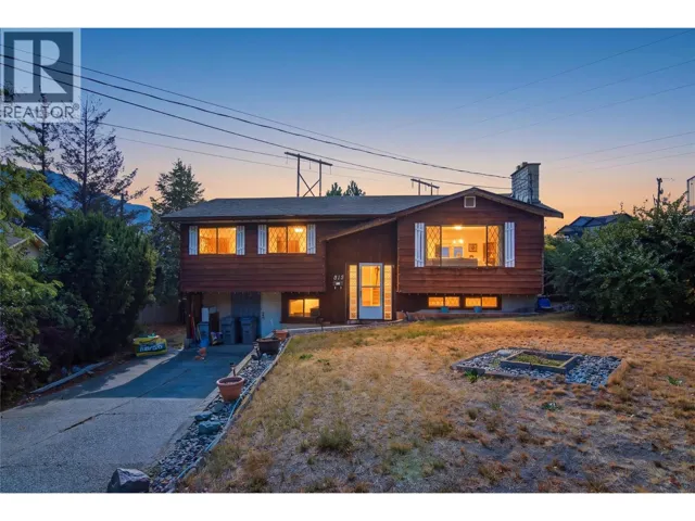 815 KAMBIA Crescent, Kamloops, British Columbia V2B7M8