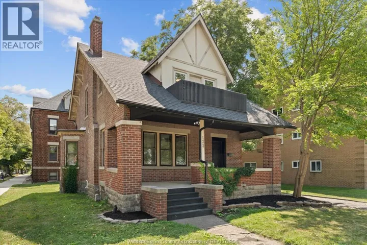 1423 RIVERSIDE DRIVE West, Windsor, Ontario N9B1A2