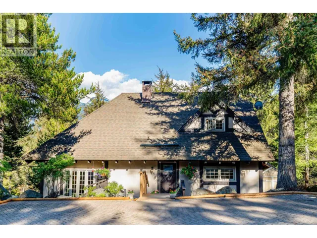 9167 EMERALD DRIVE, Whistler, British Columbia V8E0G5