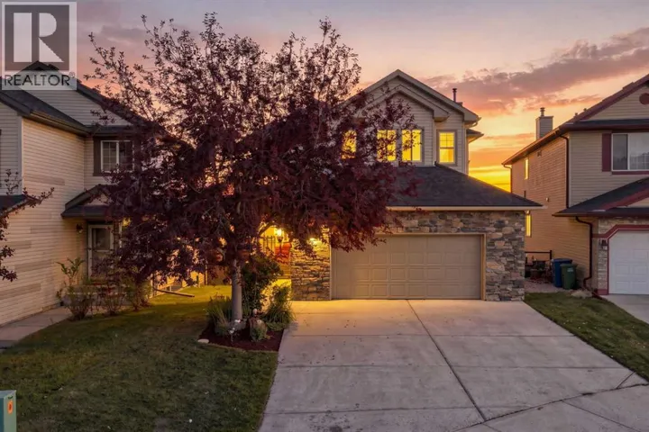 16 Crystal Shores Place, Okotoks, Alberta T1S2C5