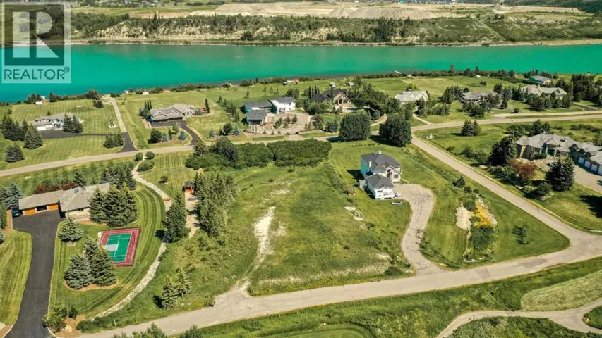 71 Emerald Bay Drive, Rural Rocky View County, Alberta T3Z1E3