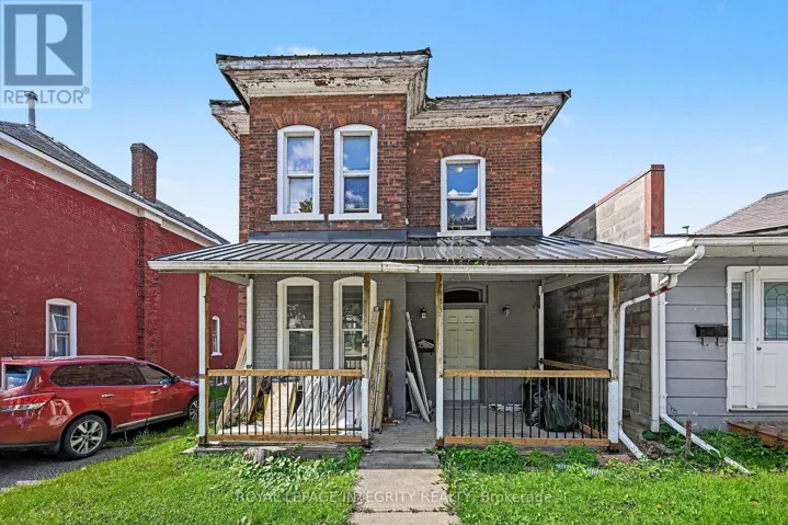 42 ELMSLEY STREET S, Smiths Falls, Ontario K7A3P6