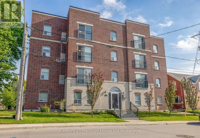 201 - 34 BROCK STREET, Woodstock (Woodstock - South), Ontario N4S3B5