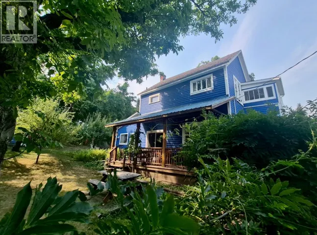 204 Chatham Street, Nelson, British Columbia V1L3Y9
