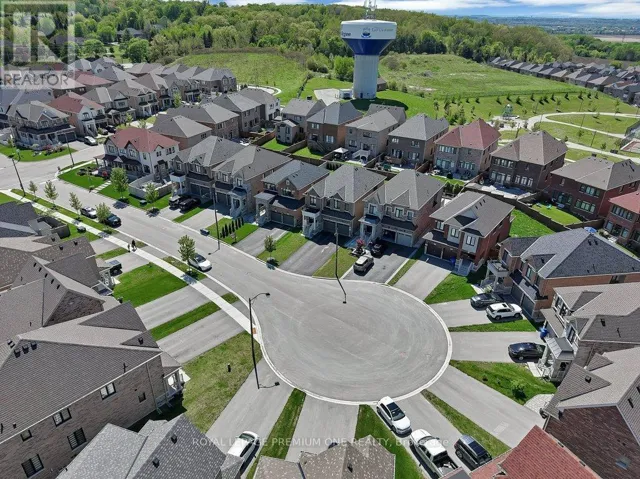6 BYBLOS COURT, East Gwillimbury (Holland Landing), Ontario L9N0T3