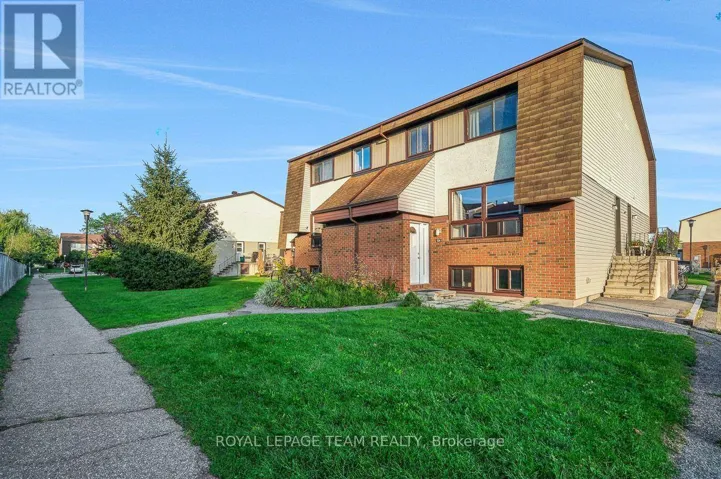 100 - 13 WOODVALE GREEN DRIVE, Ottawa, Ontario K2G4H1