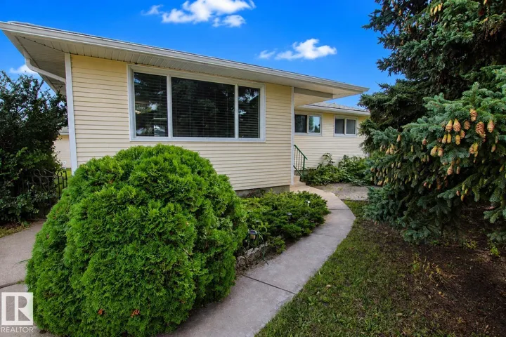 882 KNOTTWOOD RD S NW, Edmonton, Alberta T6K3C3