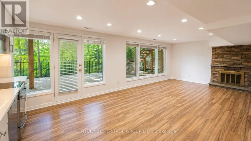 BSMT - 17 HI MOUNT DRIVE, Toronto (Bayview Village), Ontario M2K1X3