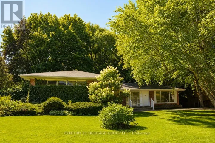 MAIN - 17 HI MOUNT DRIVE, Toronto (Bayview Village), Ontario M2K1X3