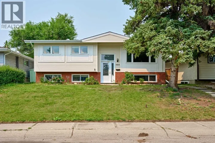 4820 49 Avenue NW, Calgary, Alberta T3B1E2