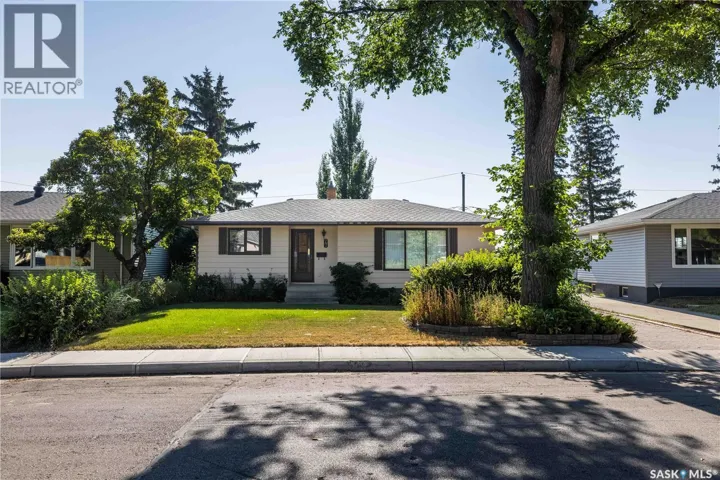27 Ellison CRESCENT, Regina, Saskatchewan S4R4V4