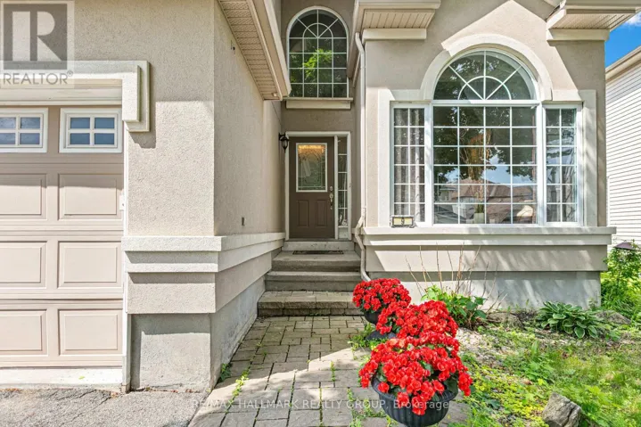 9 BLACKSHIRE CIRCLE, Ottawa, Ontario K2J5L8