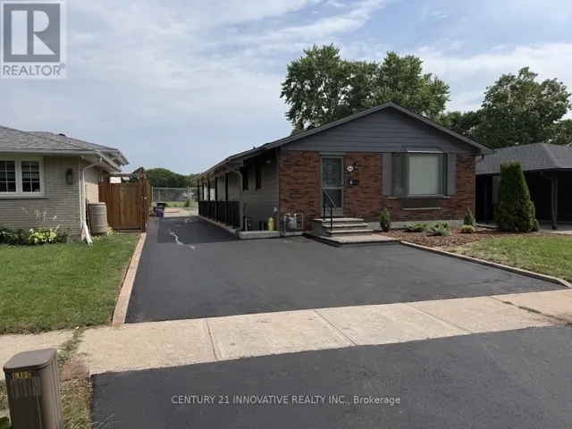 UPPER - 541 CHAMBERLAIN ROAD, Burlington (Shoreacres), Ontario L7L2V2