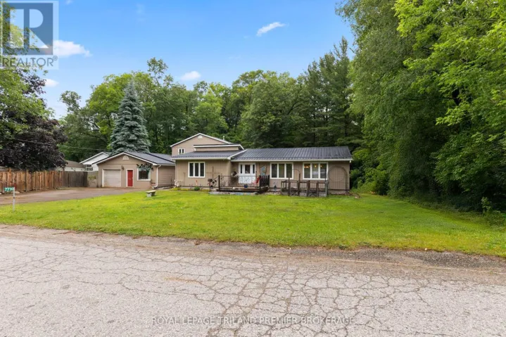 7710 CLAYTON STREET, Lambton Shores (Port Franks), Ontario N0M2L0