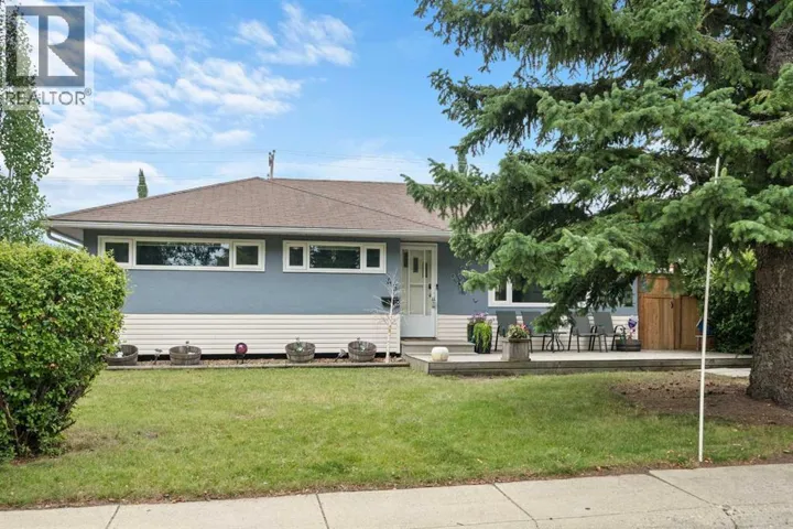 46 Westwood Drive SW, Calgary, Alberta T3C2V7
