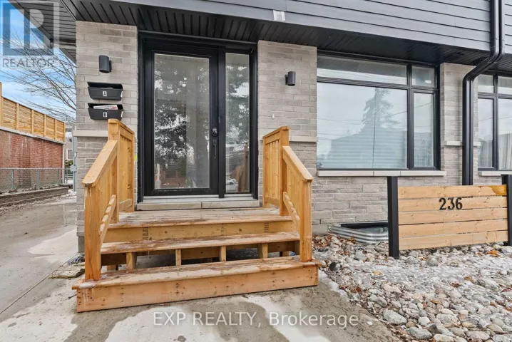 236 WOODROFFE AVENUE, Ottawa, Ontario K2A3V4