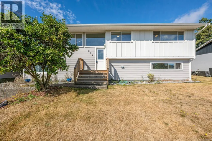 262 McLean St, Campbell River, British Columbia V9W2M5