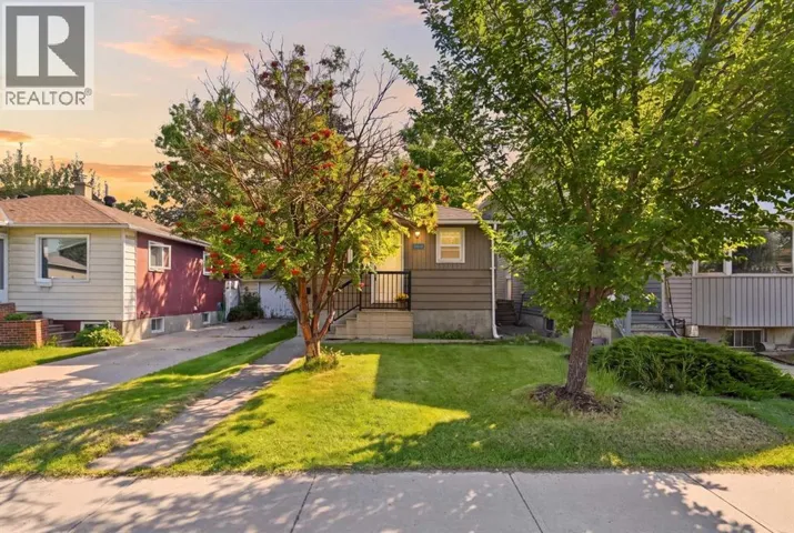 2512 19 Street NW, Calgary, Alberta T2M3V4