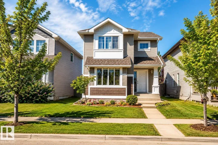 1124 37A AV NW, Edmonton, Alberta T6T0E7