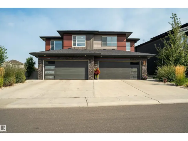 9104 PEAR DR SW, Edmonton, Alberta T6X2N7