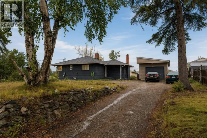 2025 PINE STREET, Prince George, British Columbia V2L2C8