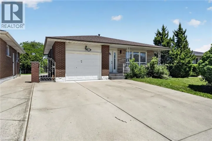 128 HADELAND Avenue, Hamilton, Ontario L9C5Z9