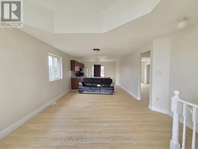 MAIN - 48 AMBLER BAY, Barrie (Georgian Drive), Ontario L4M7A6