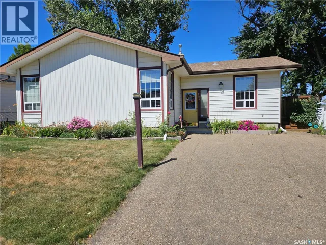 381 Allen DRIVE, Swift Current, Saskatchewan S9H3A4