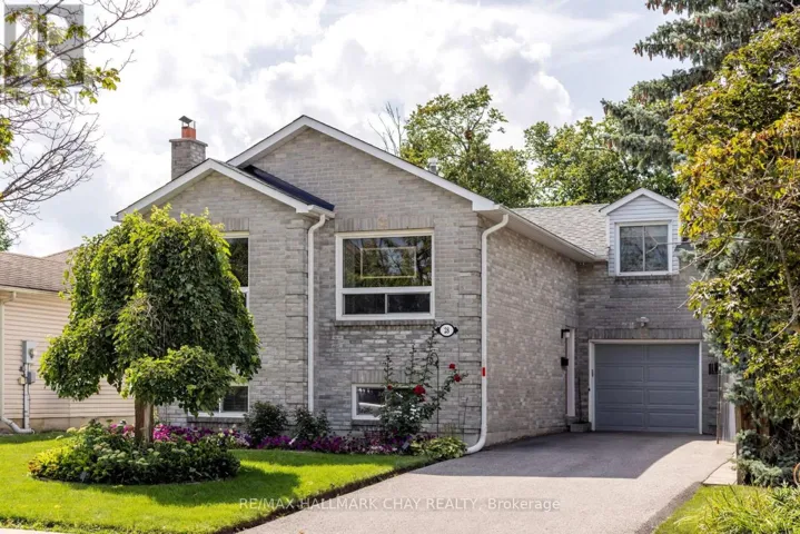 28 PAE DRIVE, Barrie (Painswick North), Ontario L4N7N7