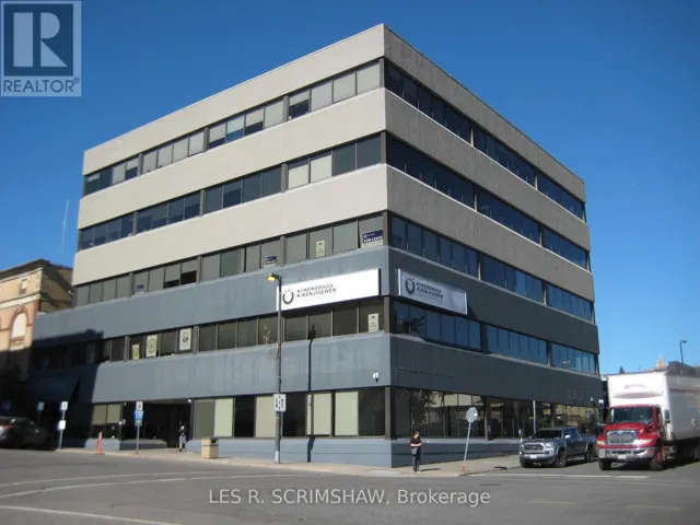 28 CUMBERLAND ST N., Thunder Bay (Court / Cumberland), Ontario P7A4K9
