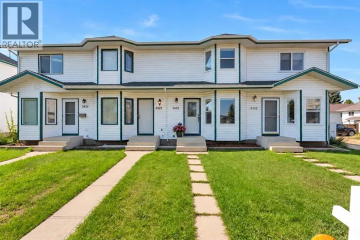 5430 45 Street, Lacombe, Alberta T4L1H1
