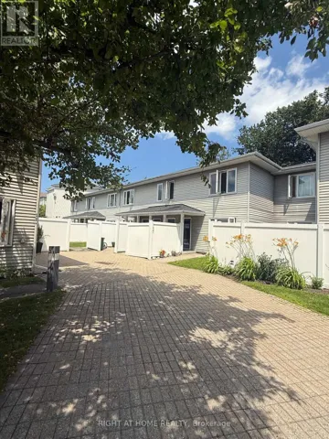 B - 1035 CUMMINGS AVENUE, Ottawa, Ontario K1J9K5