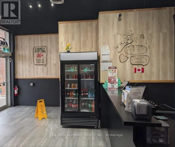B7 - 117 CROSS AVENUE S, Oakville (QE Queen Elizabeth), Ontario L6J2W7