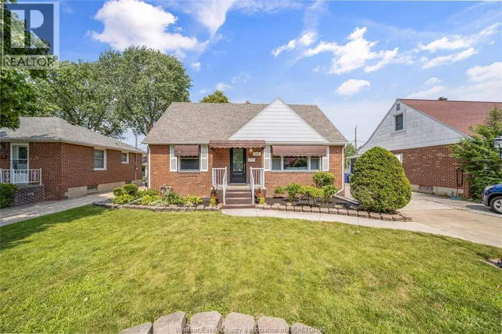 1030 ISABELLE PLACE, Windsor, Ontario N8S3B2