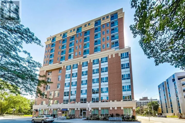 201 - 15 MAPLEWOOD AVENUE, Toronto (Humewood-Cedarvale), Ontario M6C4B4