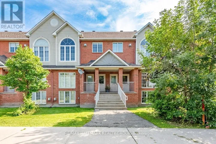 1715 BLOHM DRIVE, Ottawa, Ontario K1G6N6