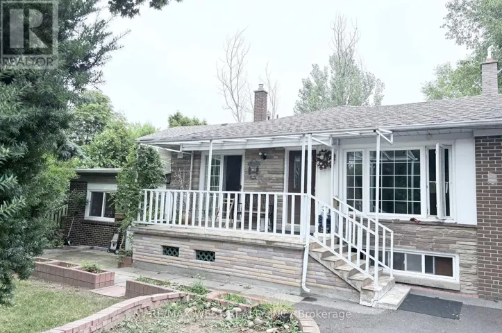 63 SUMMERSIDE CRESCENT, Toronto (Hillcrest Village), Ontario M2H1W9