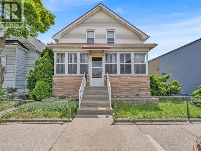 1221 ERIE, Windsor, Ontario N9A3Z6