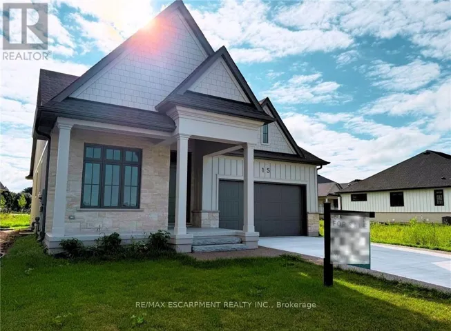 15 OAKLEY DRIVE, Niagara-on-the-Lake (Virgil), Ontario L0S1J0