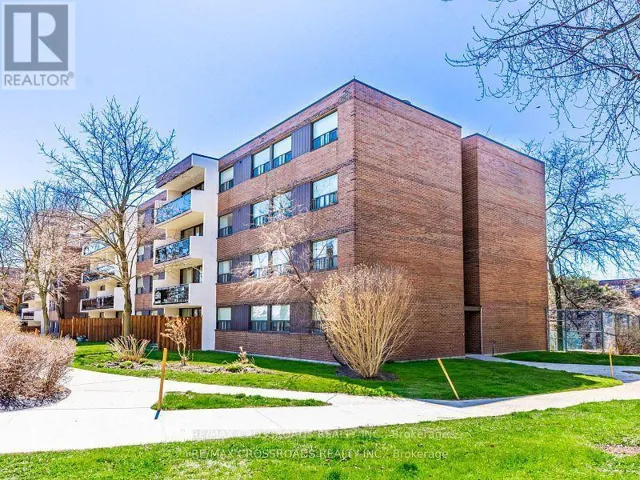 111 - 20 SUNRISE AVENUE, Toronto (Victoria Village), Ontario M4A2R2