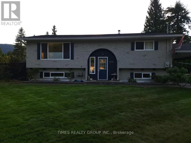 606 GILLIS AVENUE, Sicamous, British Columbia V0E2V0