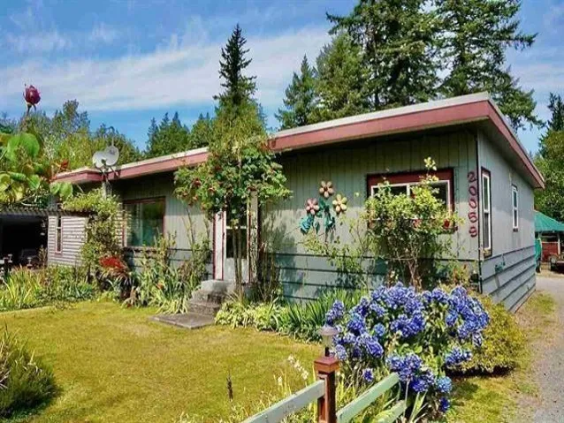 20059 24 AVENUE, Langley, British Columbia V2Z1Z7