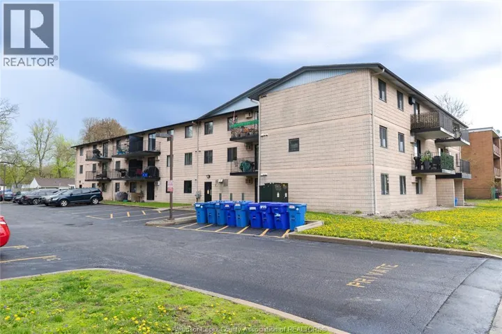 3355 SANDWICH Unit# 310, Windsor, Ontario N9C1B2