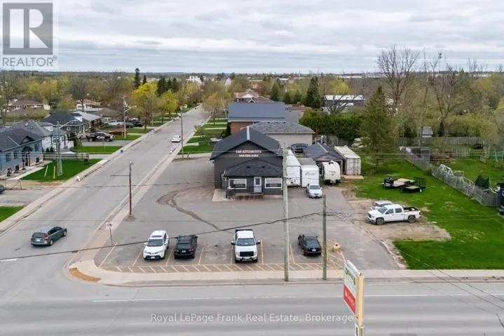 118 QUEEN STREET, Kawartha Lakes (Lindsay), Ontario K9V4R3